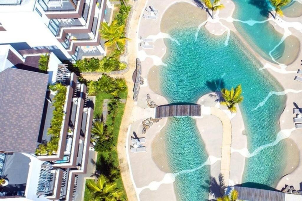 Wonderful Choisy Flat, Huge Lagoon Pool Mont-Choisy